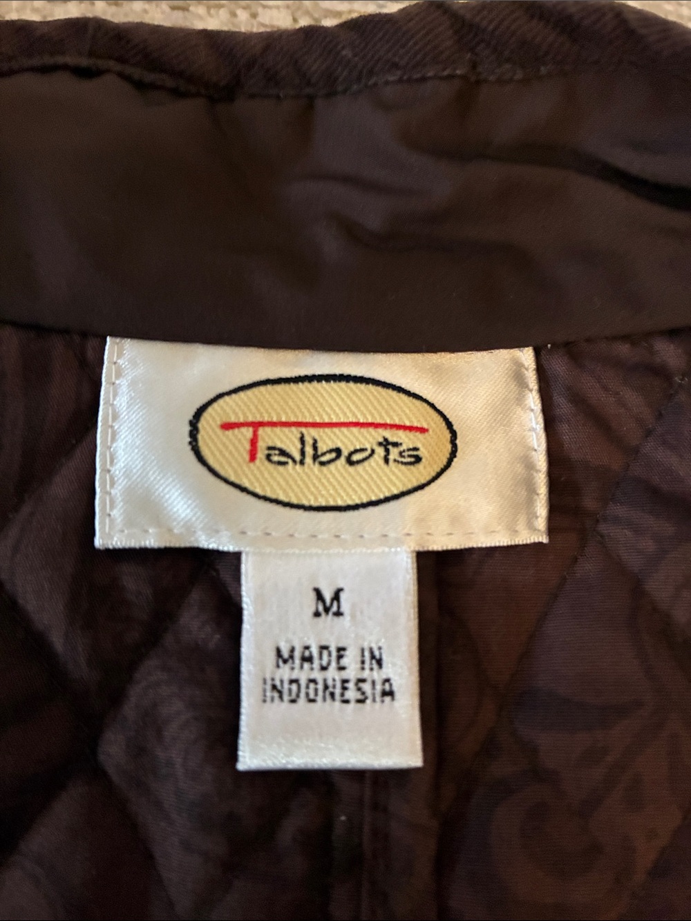 Talbots Lightweight Quilted Brown Vest w/ Pockets & Mandarin Collar, Like New, M - Picture 5 of 6
